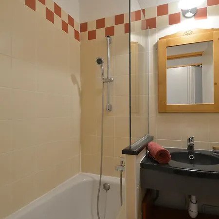 Appartement Chaleureux Divisible · Skis Aux Pieds · Animaux Admis - Fr-1-181-2401